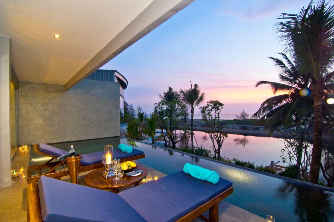 Prestige Pool Suite