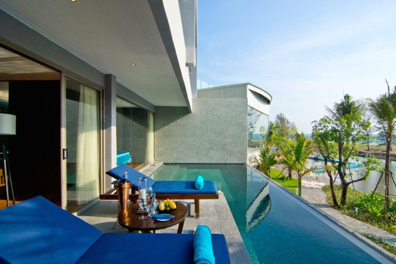 Prestige Pool Suite