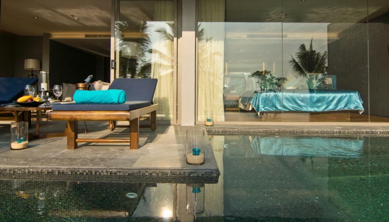 Prestige Pool Suite