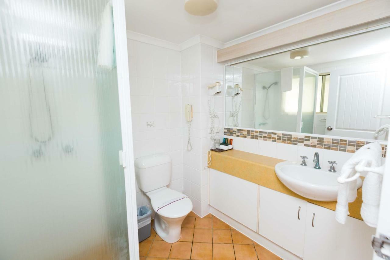 Deluxe King Room with Ocean View