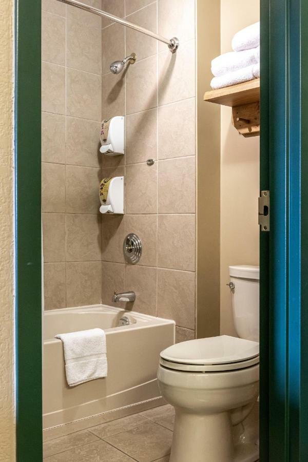 King Cabin Suite,1498480216:JPEG
