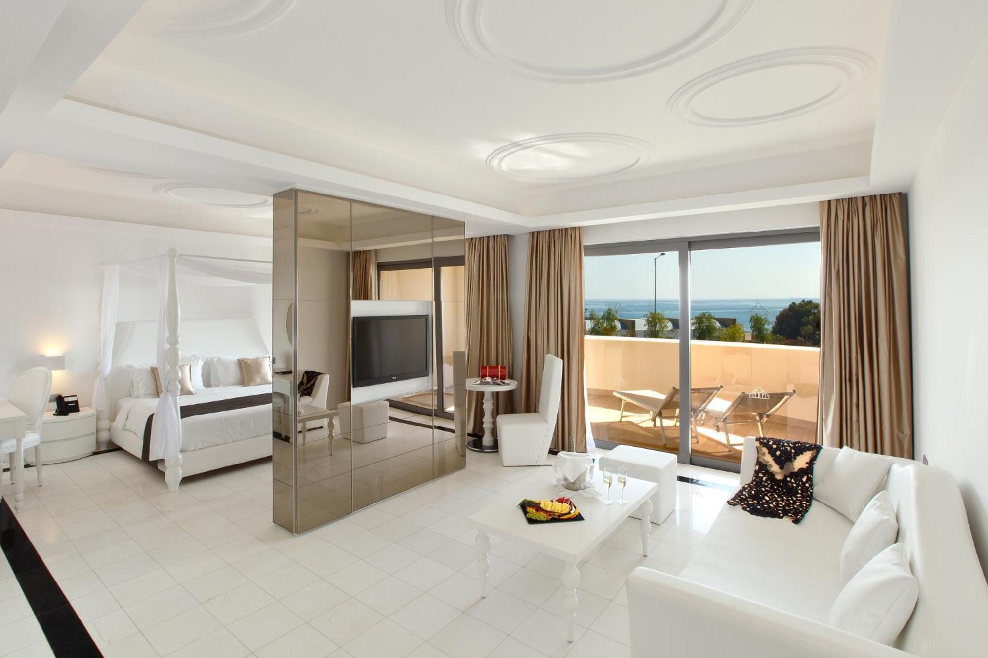 Executive Suite with Sea View