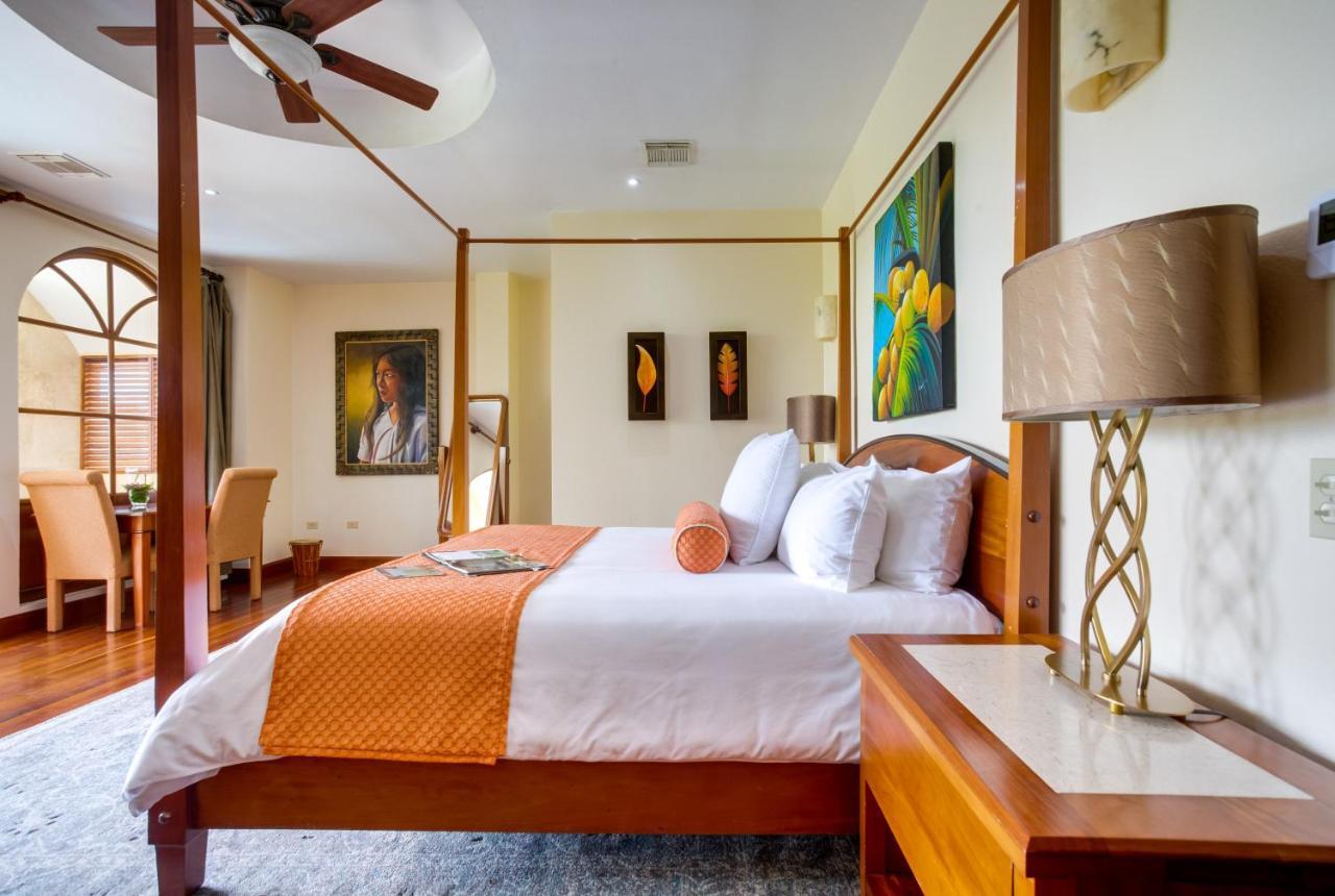 Honeymoon Suite