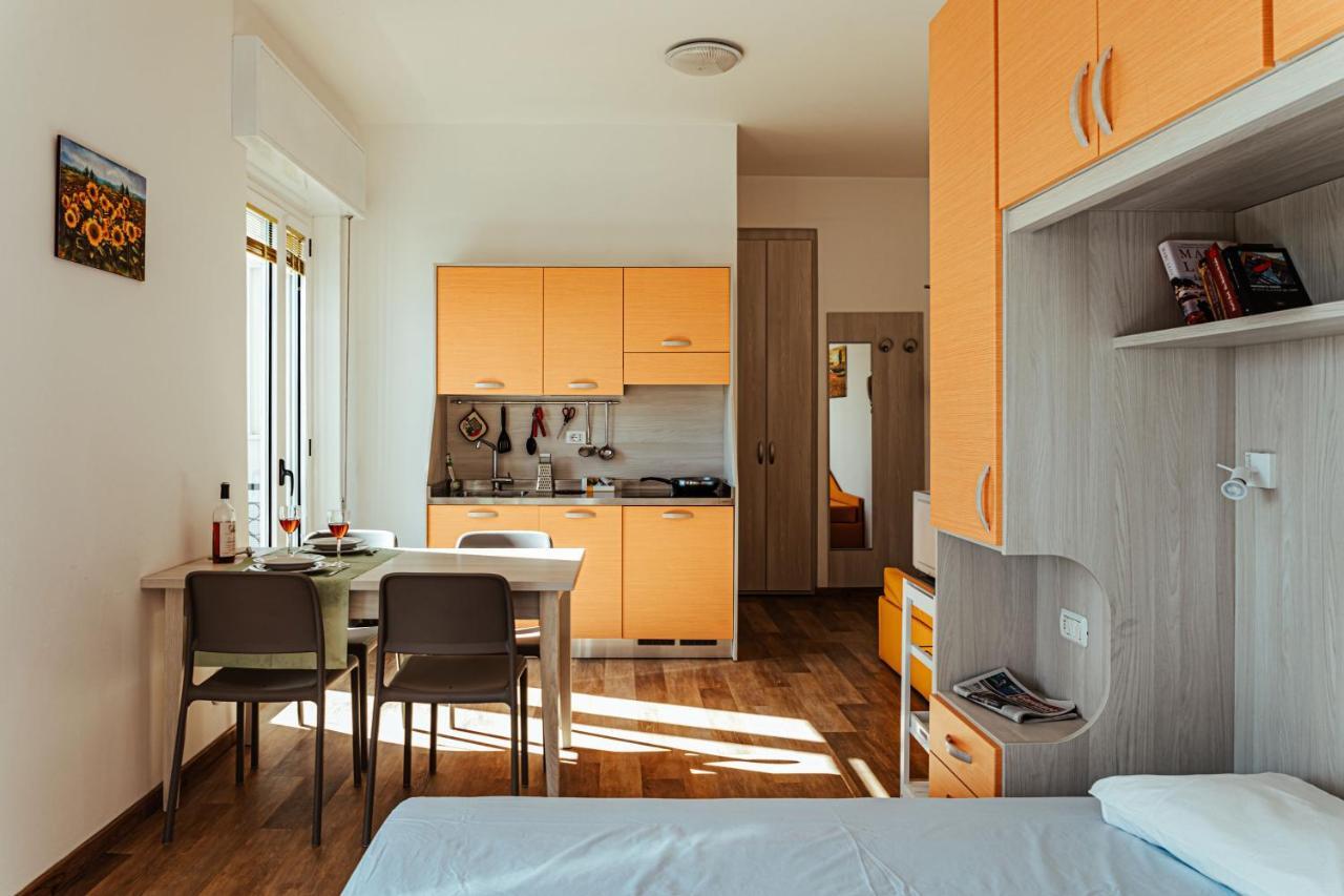 Studio Apartment,933631285:JPEG