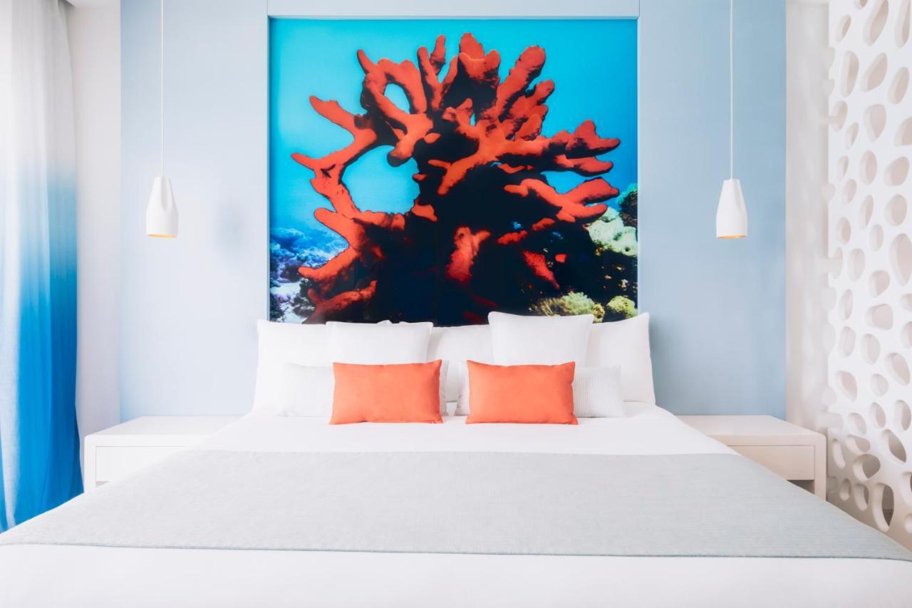 Last Room Available Single Use,1589112190:JPEG