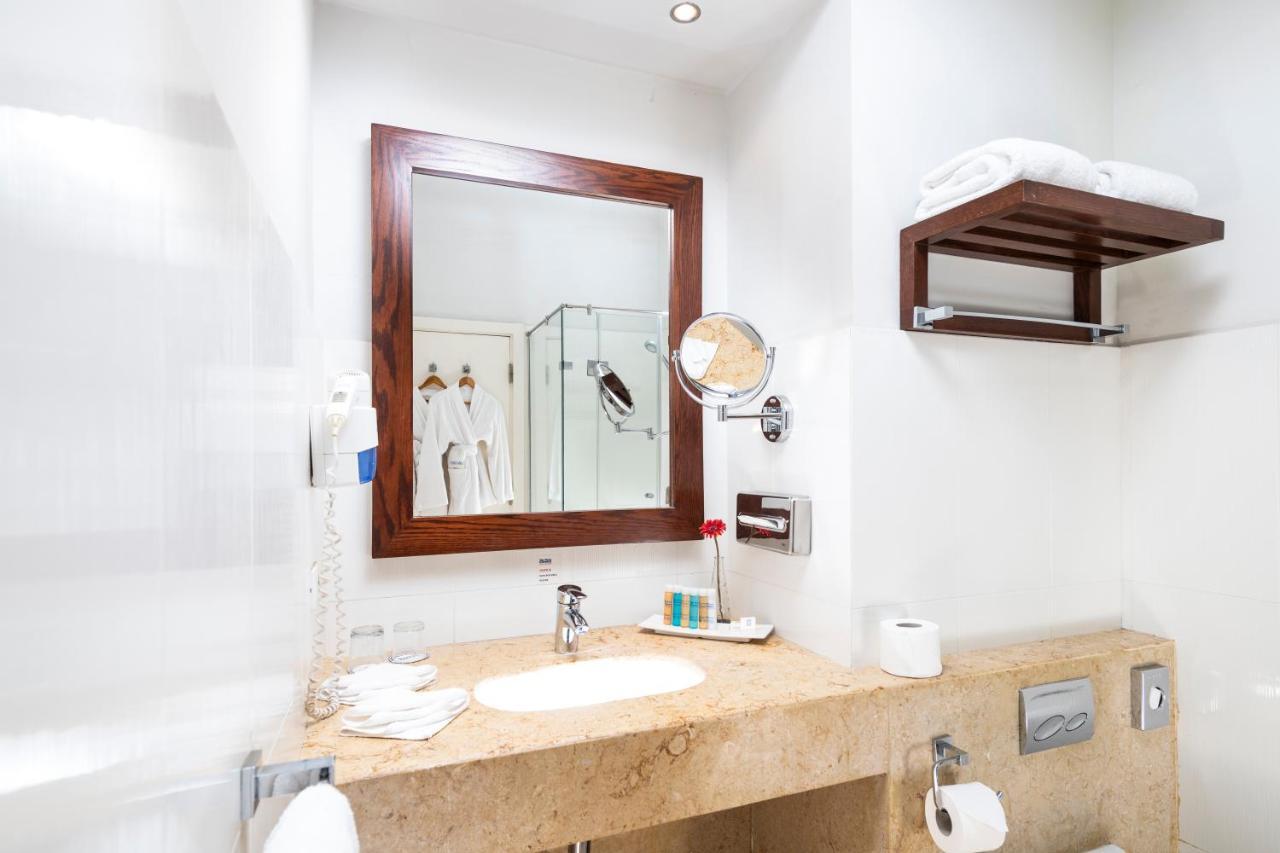 Premium Room with Garden View,1746834715:JPEG