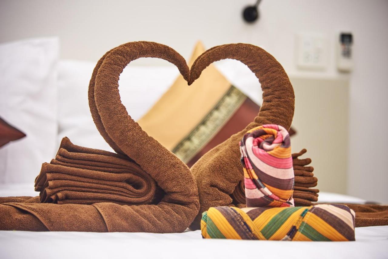 Deluxe Double or Twin Room,958067203:JPEG