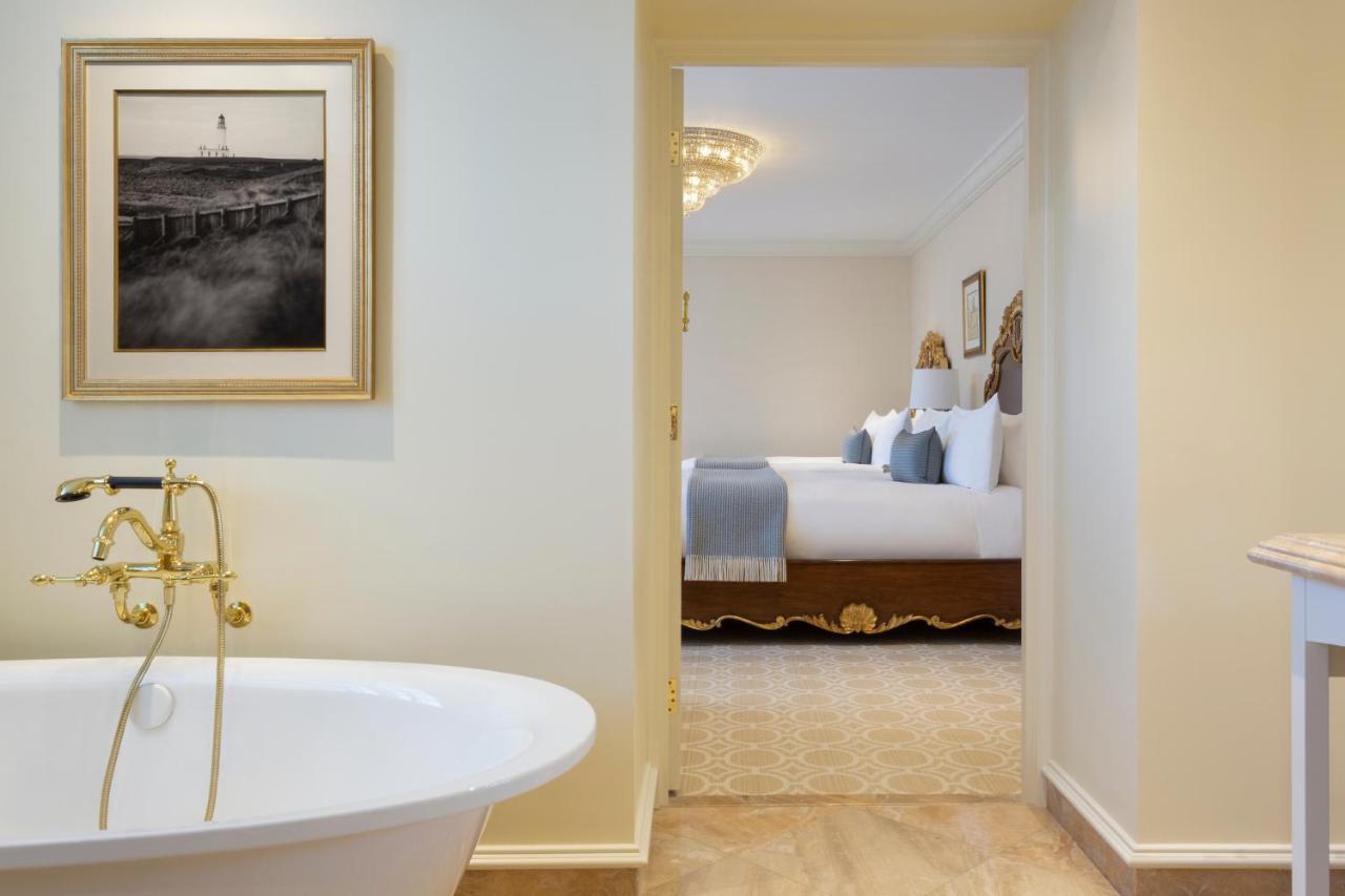 Deluxe Double Room with Two Double Beds,1083308293:JPEG