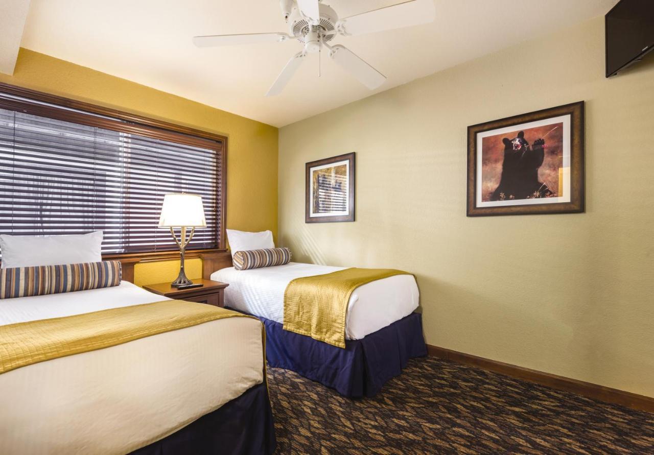 Two-Bedroom Suite