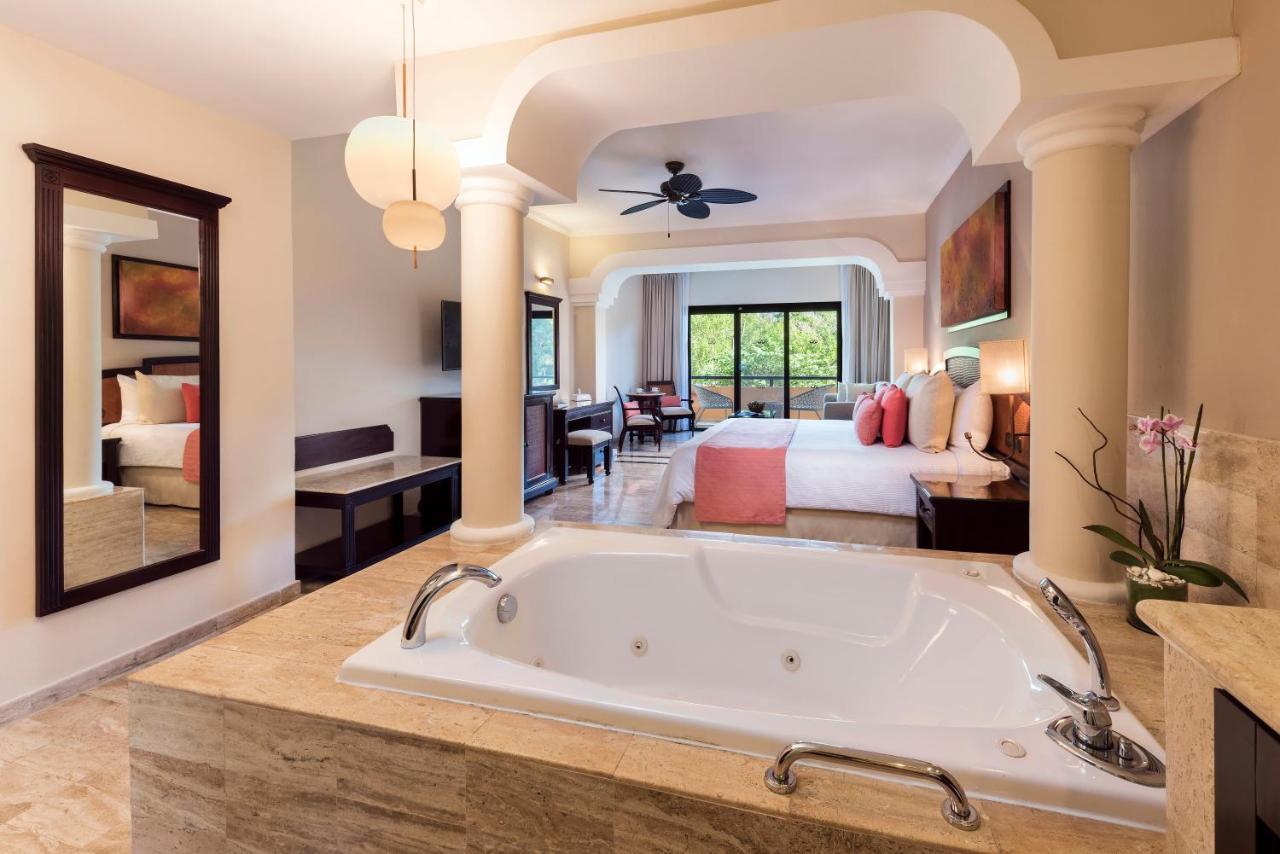 Junior Suite with Garden View,1436850817:JPEG
