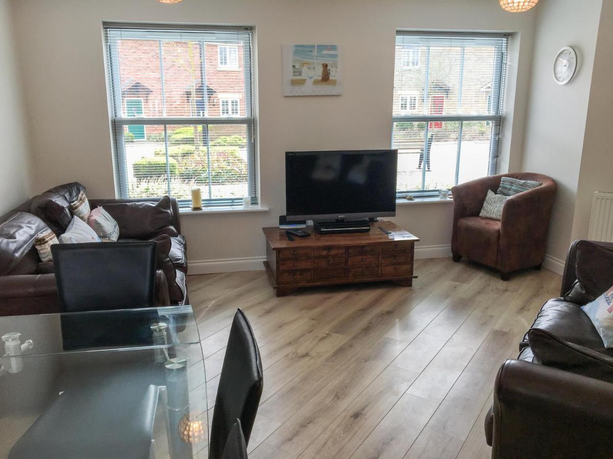 6 Berth Comfort Cottage 3 Bed Pet Free