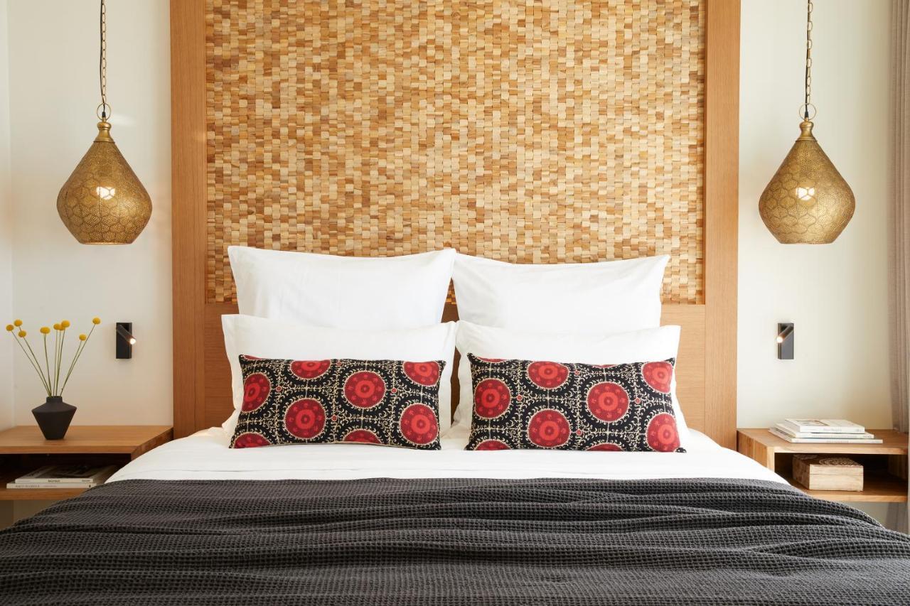 Deluxe Double Room Swim Up Sea View,975023563:JPEG