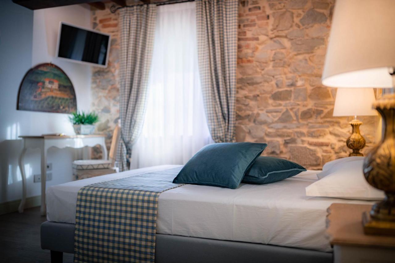 Double Room,977227750:JPEG