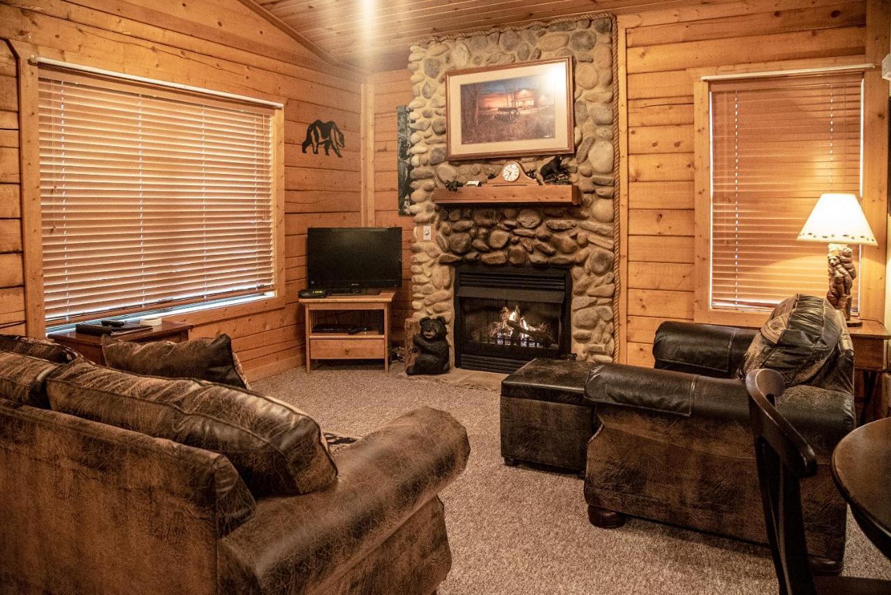 One-Bedroom Cabin