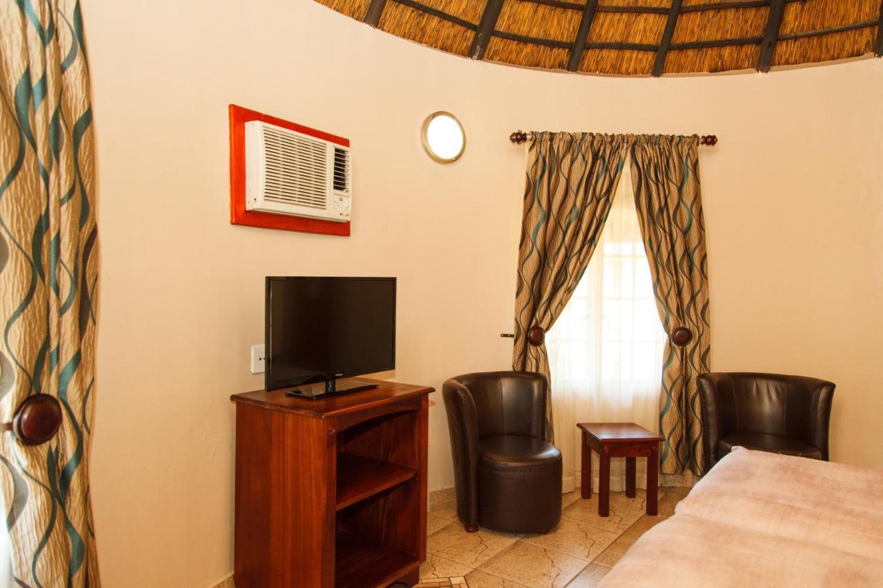 Chalet,989320198:JPEG