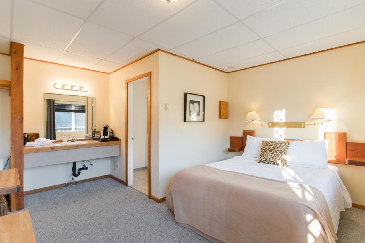 Queen Room with Ocean View,1358857811:JPEG