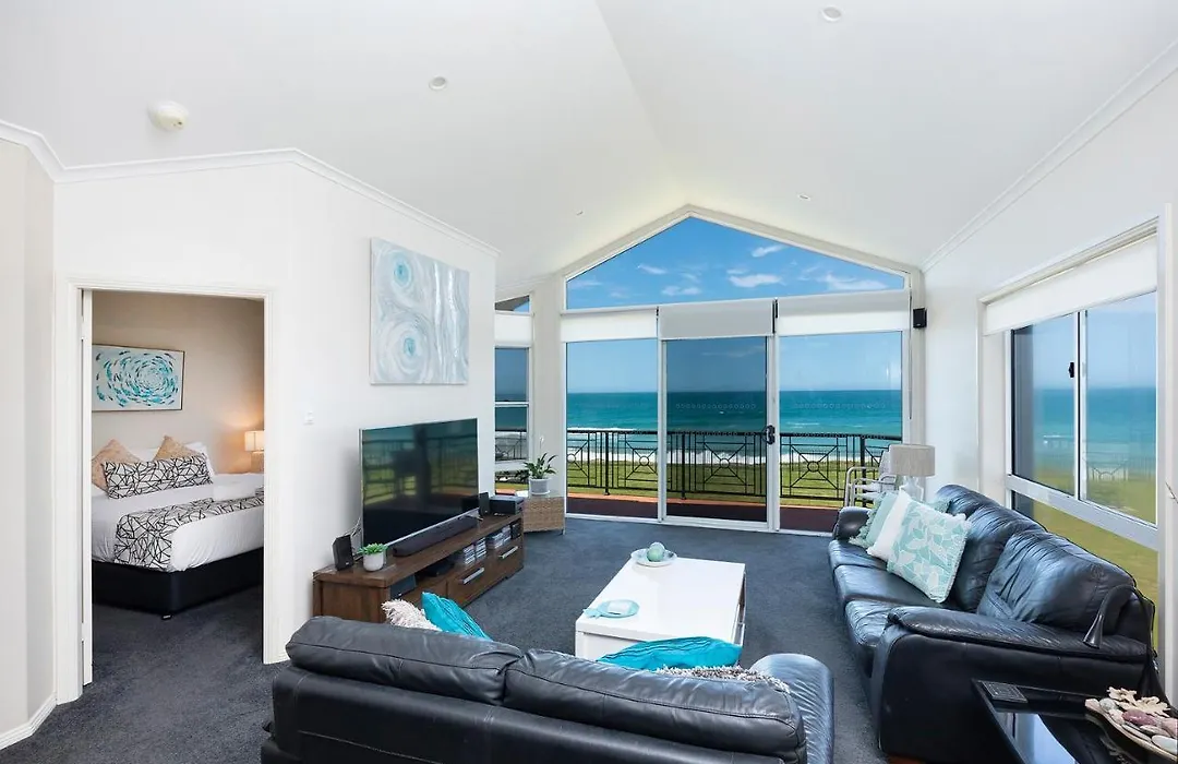 Meridian Beachside Apartments-1