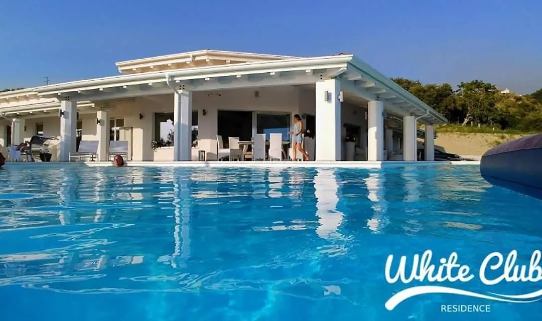 White Club Residence-1