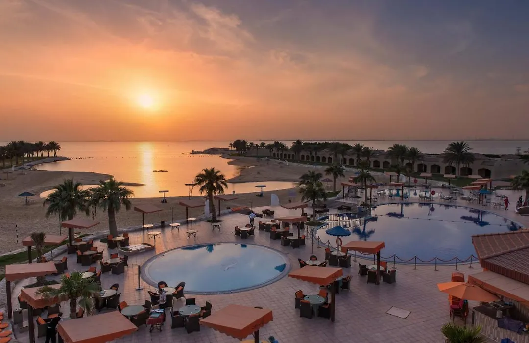 Mena Holiday Beach Resort Half Moon-1