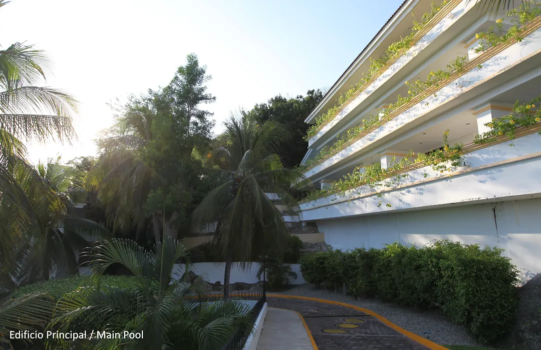 Park Royal Beach Huatulco-1
