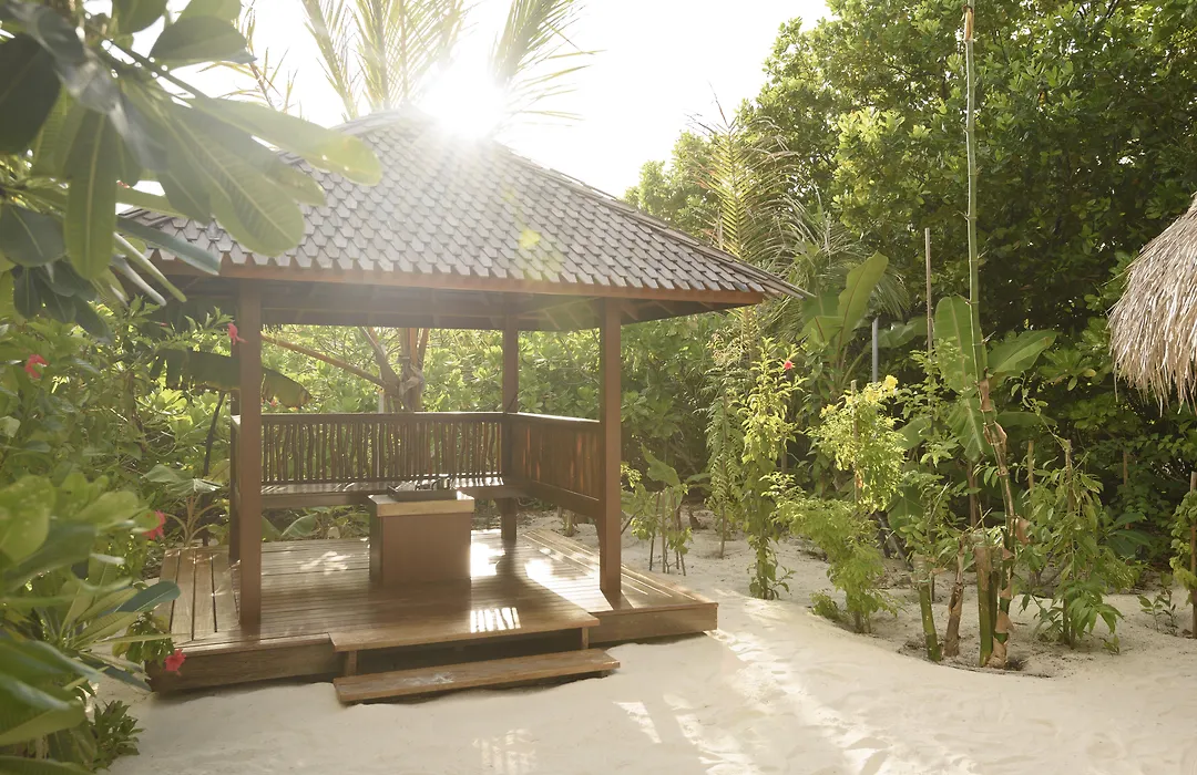 Dhigufaru Island Resort-1
