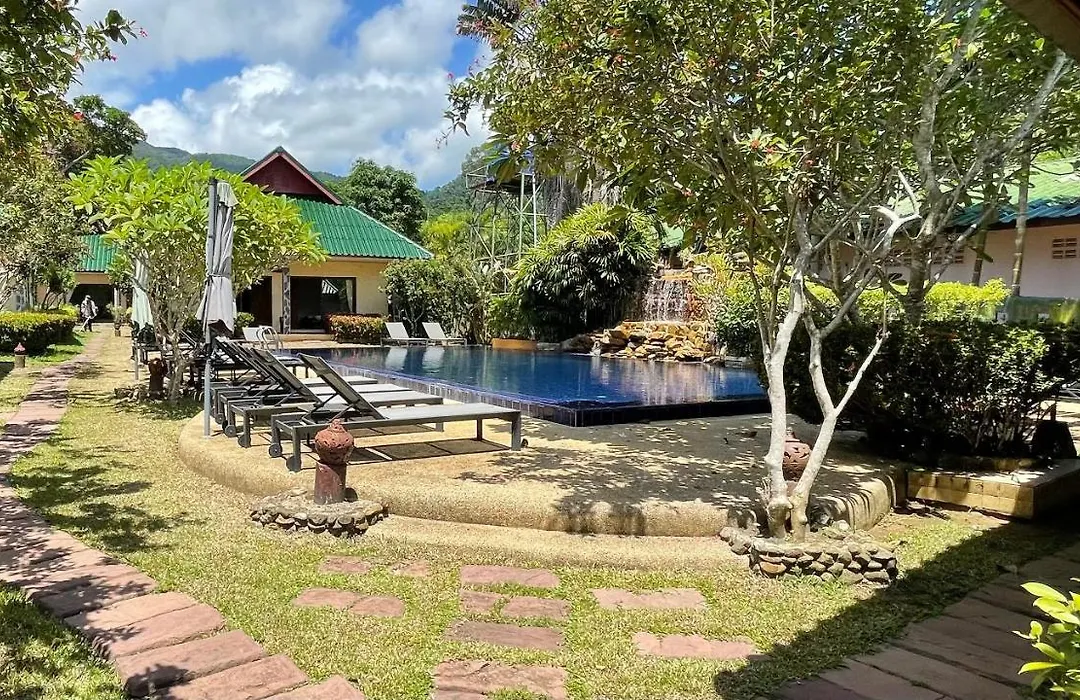 Garden Resort-1