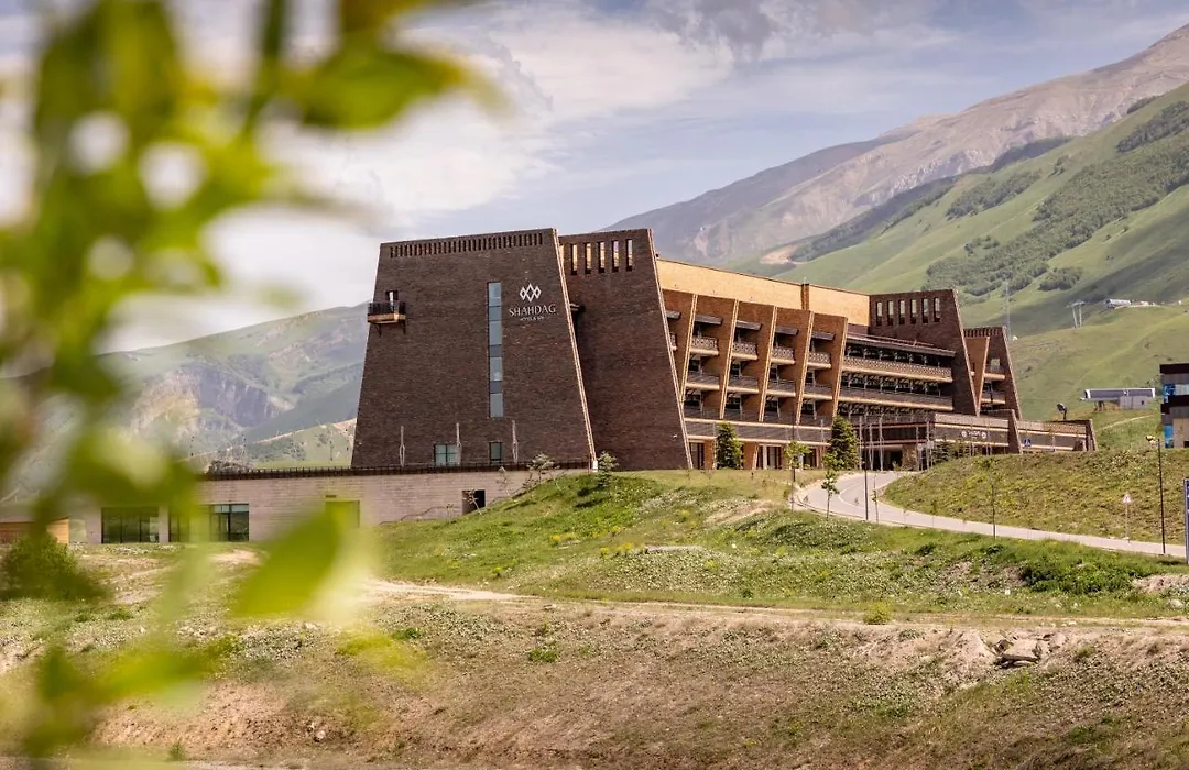 Shahdag Hotel & Spa-1
