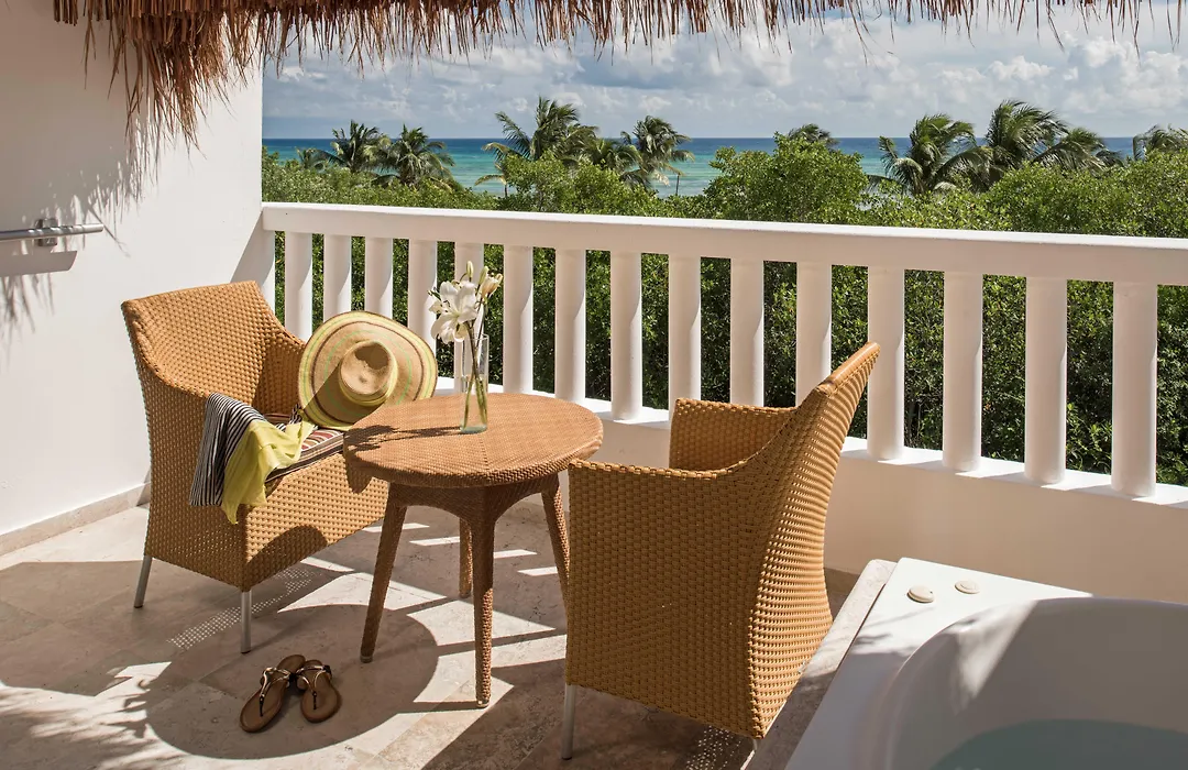Grand Riviera Princess-1