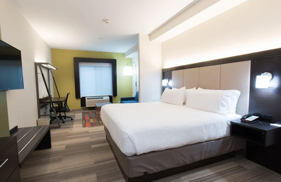 Holiday Inn Express Hotel & Suites Erie An Ihg Hotel-1