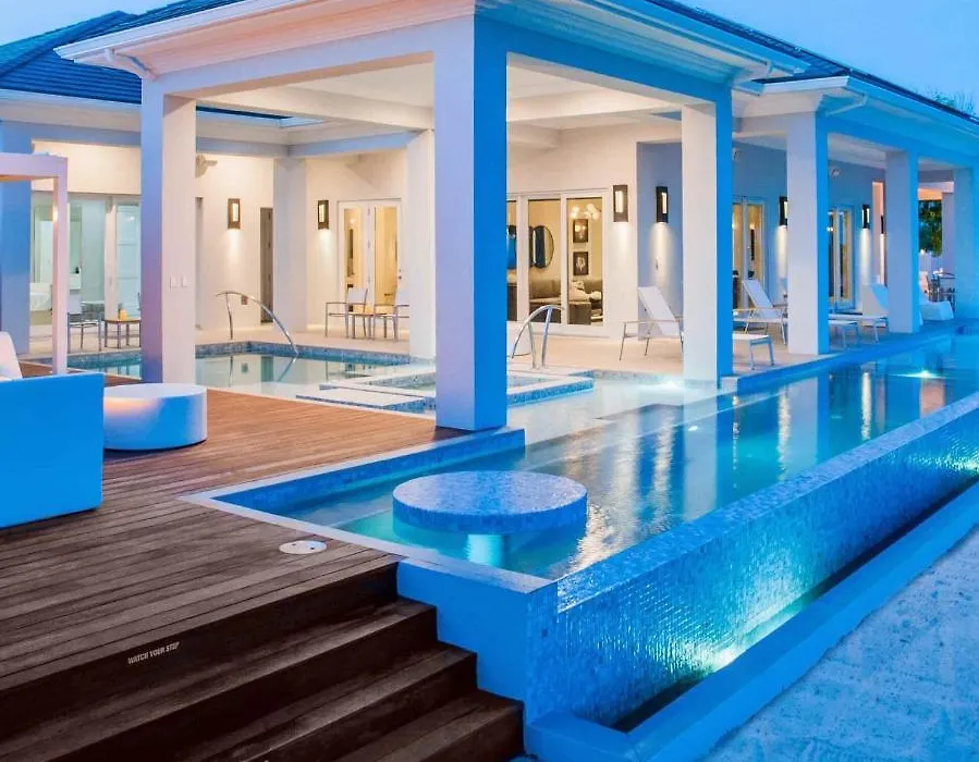 Luxury Cayman Villas-1