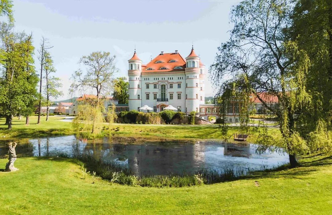 Palac Wojanow-1