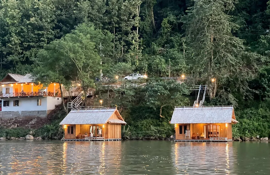 Nongkhiaw The Float House-1