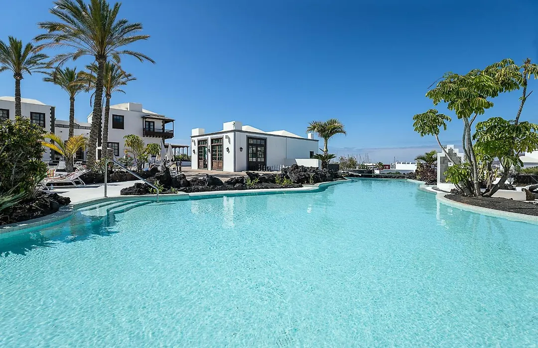 Hotel Livvo Volcan Lanzarote-1