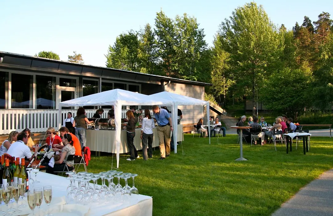 Vesterland Feriepark Hytter, Hotell Og Leikeland-1
