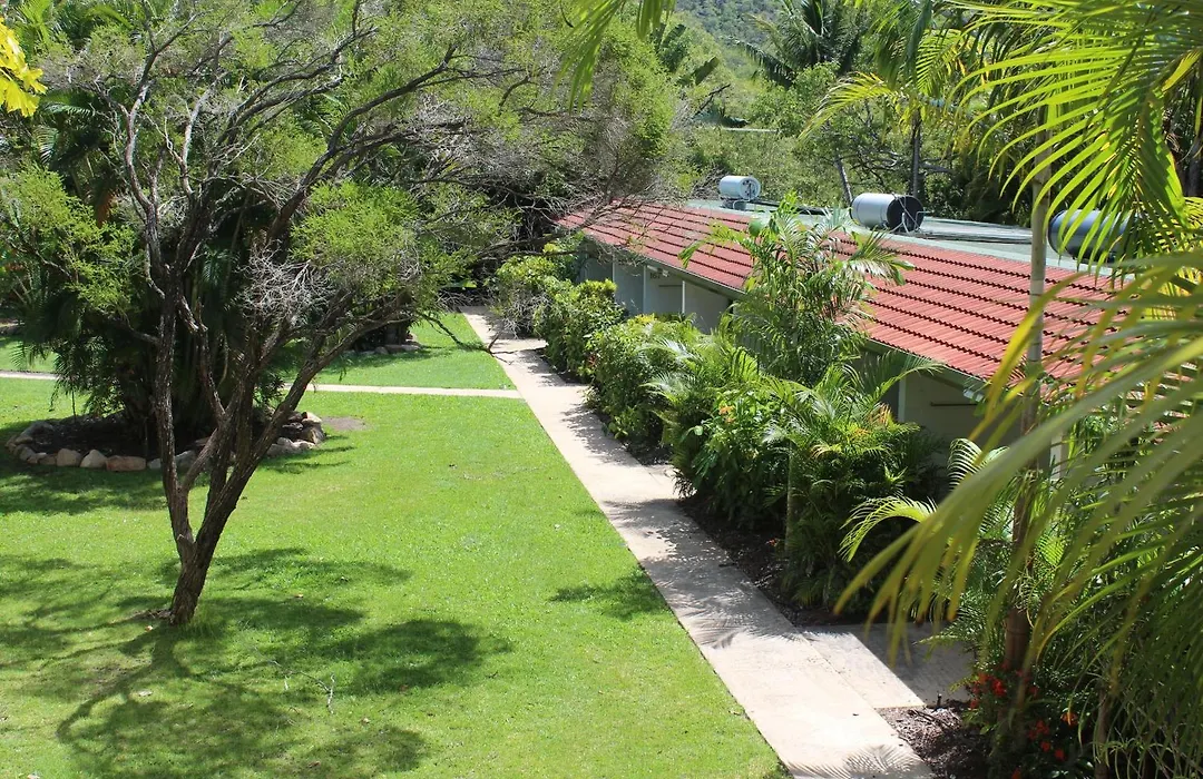 Amaroo Rainforest Resort-1