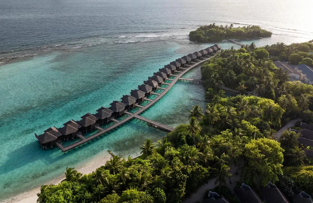 Sheraton Maldives Full Moon Resort & Spa-1