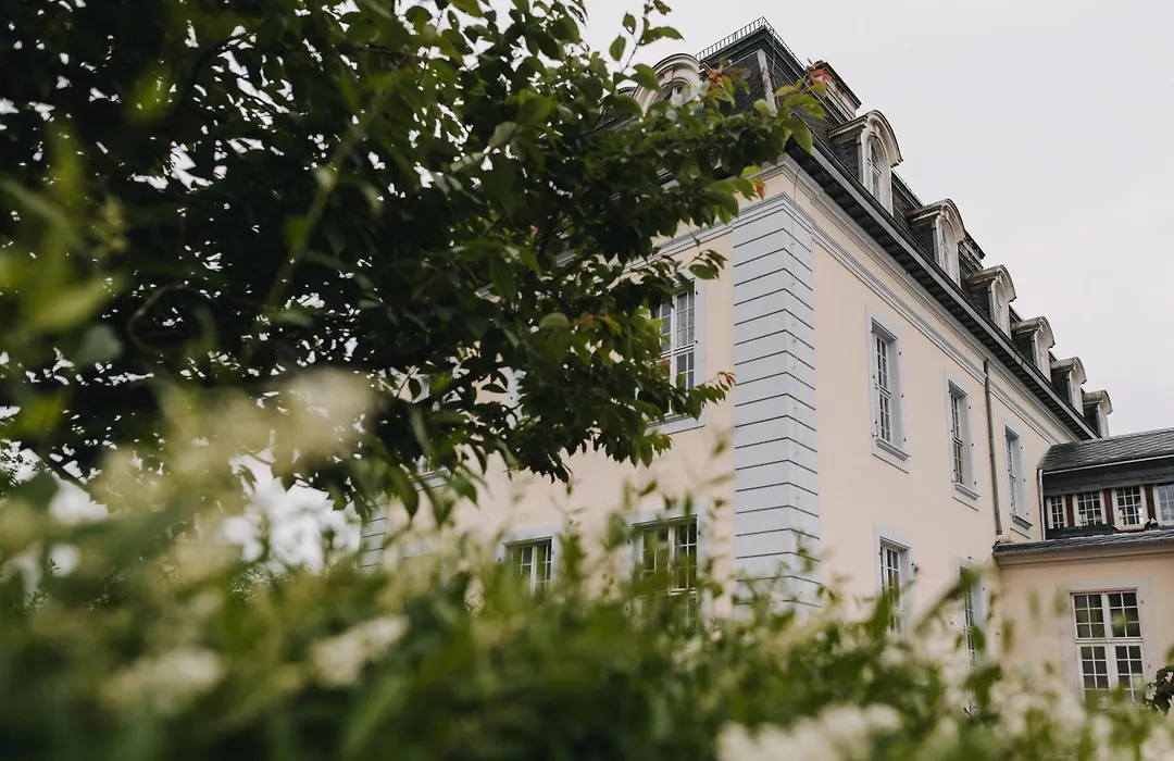 THERESET Schloss Groß Plasten-1