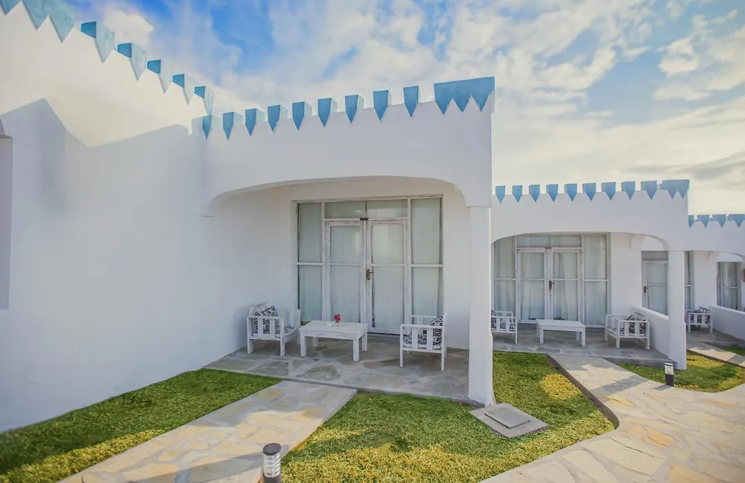 AHG Lion Beach Resort-1