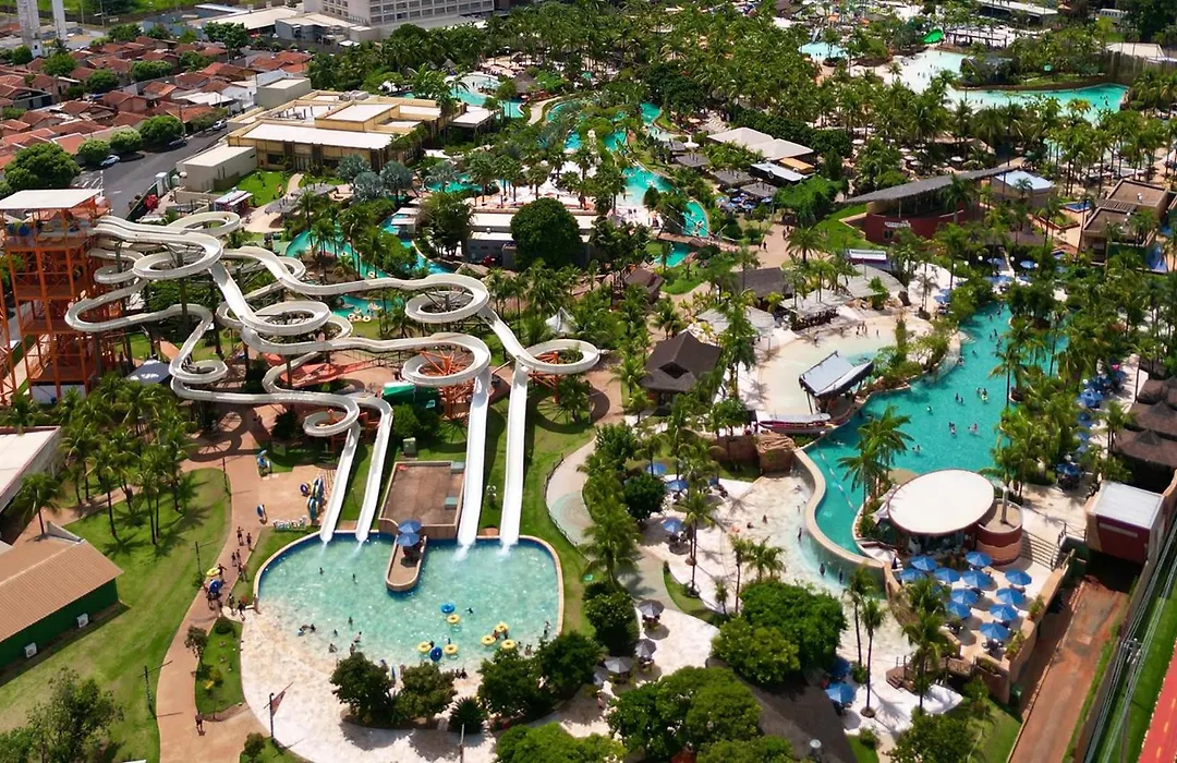 Hot Beach Resort-1