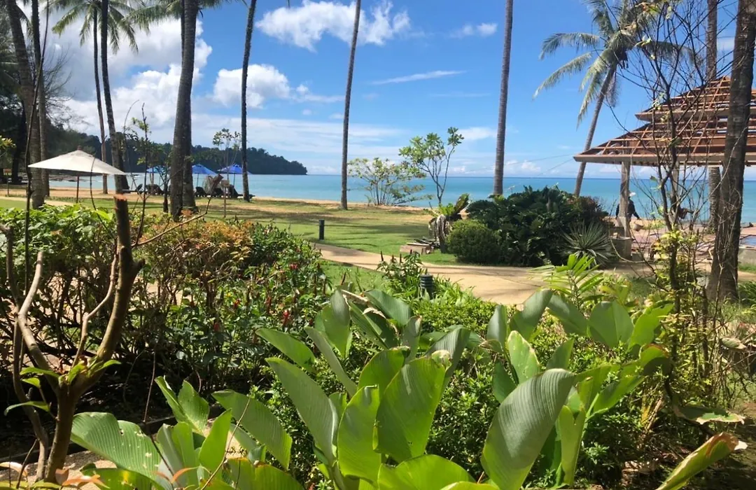 Nang Thong Beach Resort-1