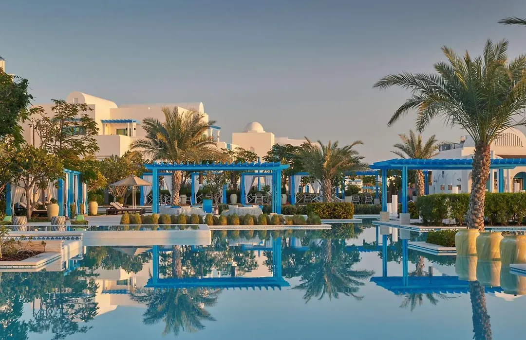 Hilton Salwa Beach Resort And Villas-1