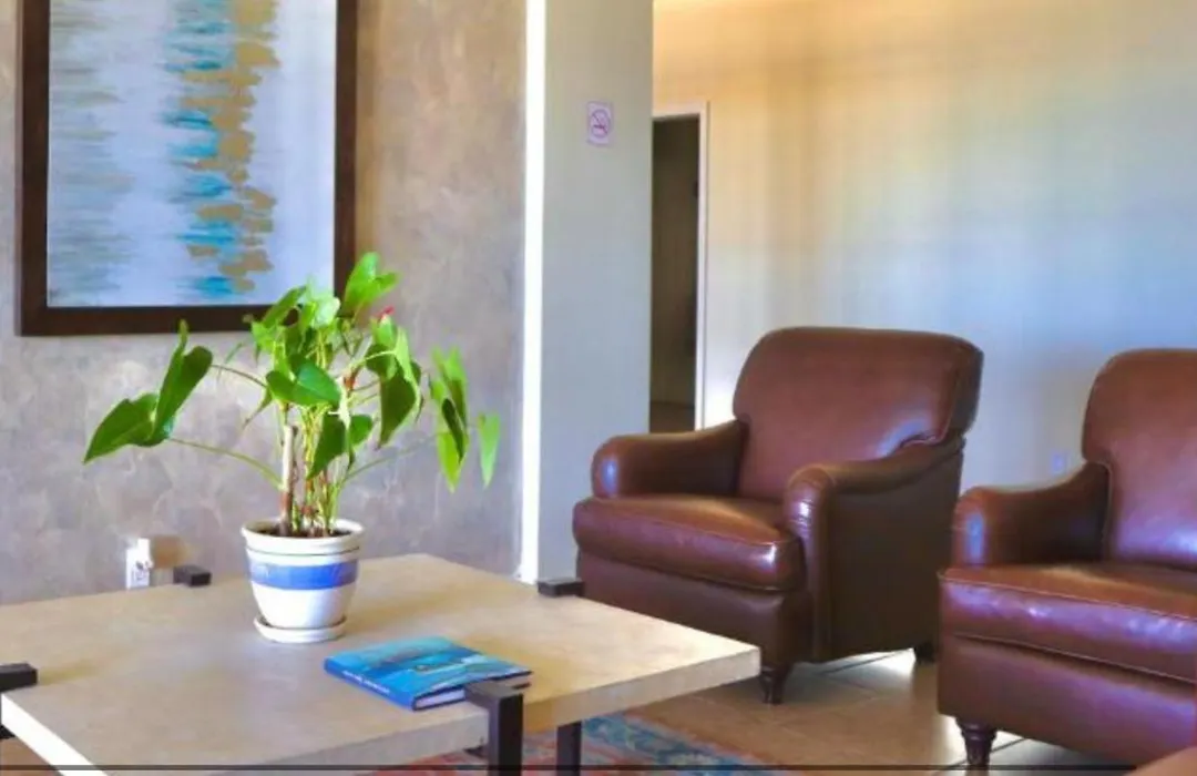 Riviera Beach Condo-1