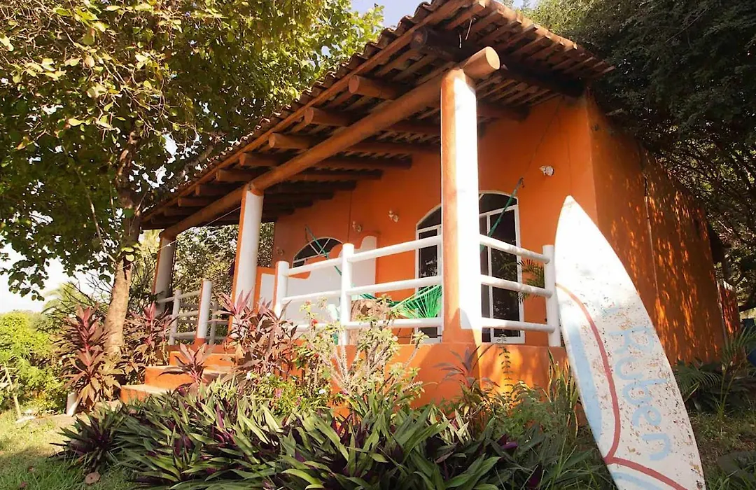 Jovita y Pancho Resort Saladita-1
