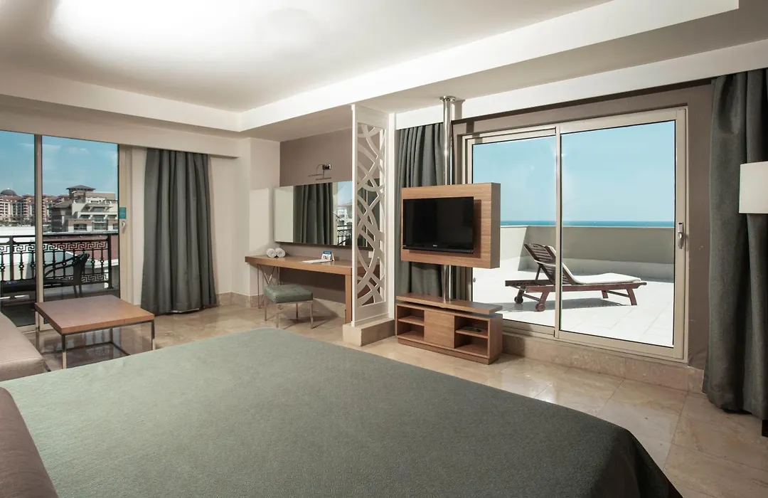 Paloma Oceana-1