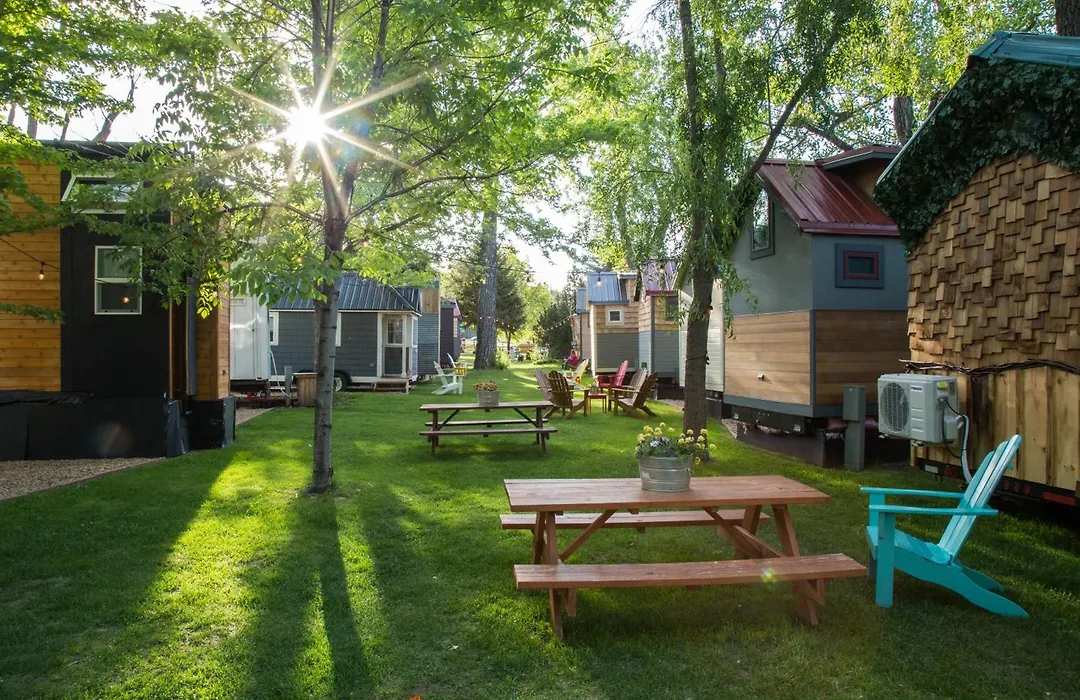 Weecasa Tiny Home Resort-1