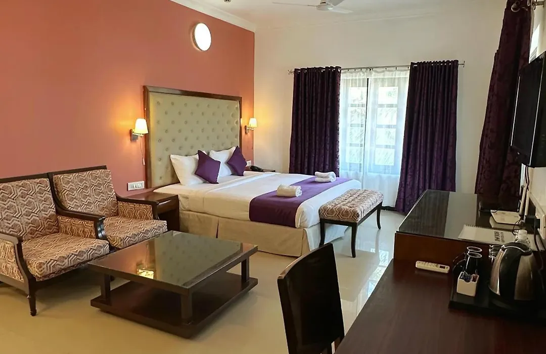 Silver Sands Hideaway Resort, Candolim-1