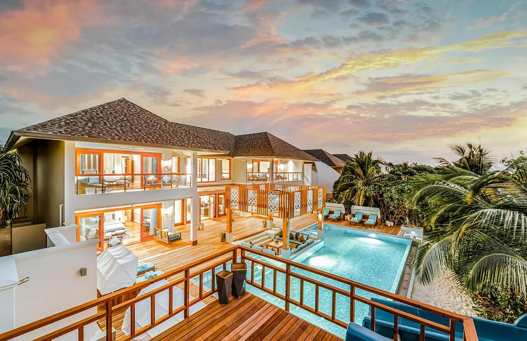 Hideaway Beach Resort & Spa-1