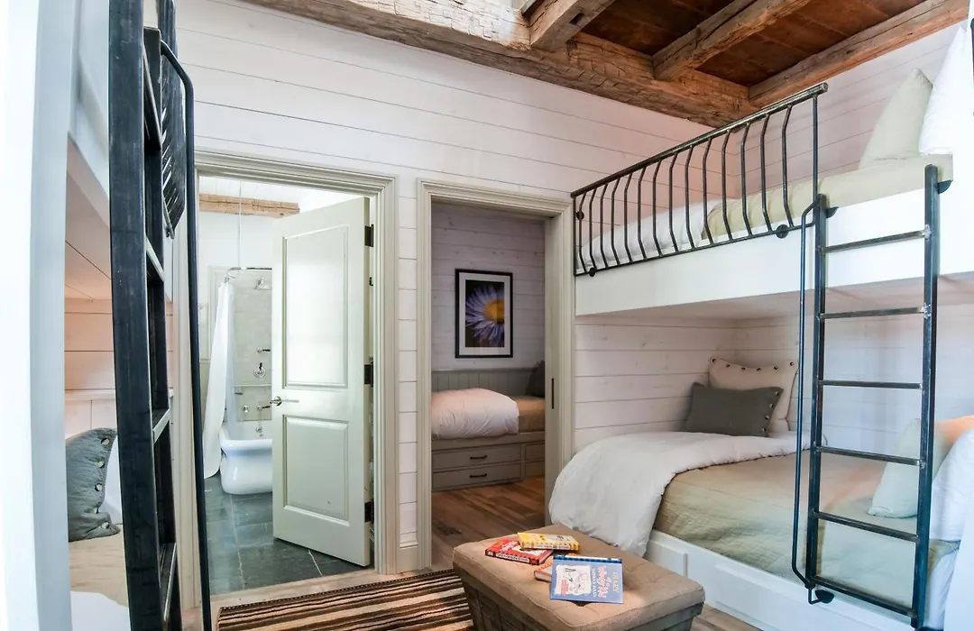 Eleven Scarp Ridge Lodge-1