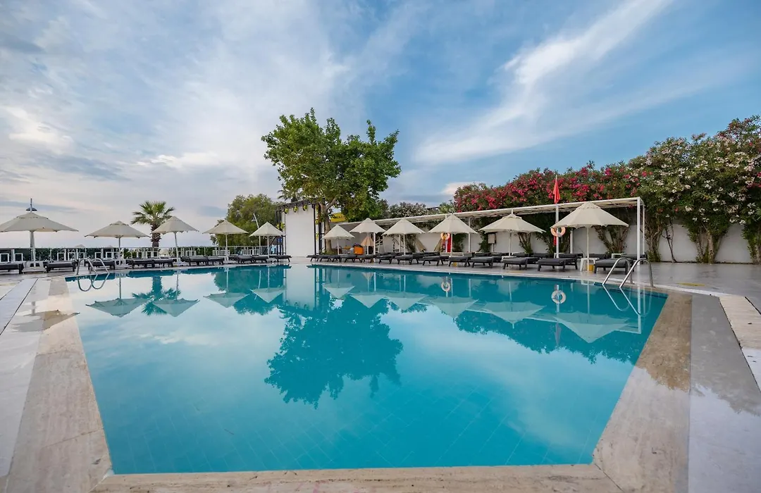 Petunya Beach Resort-1