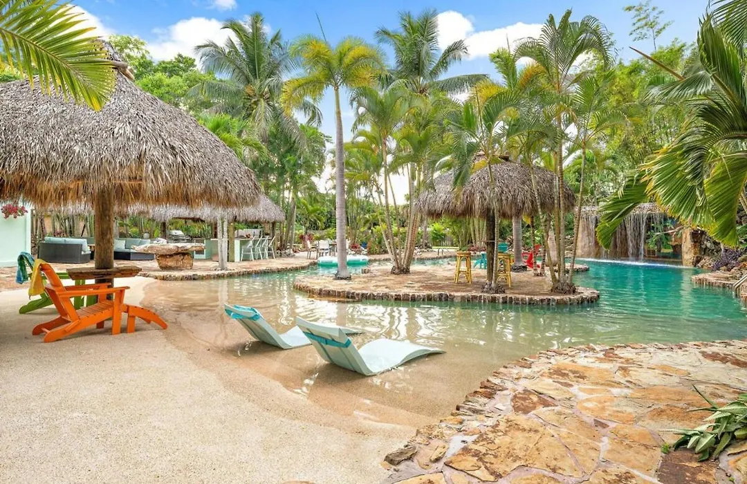 Kontiki Falls! Jupiter'S Exclusive Private Resort-1